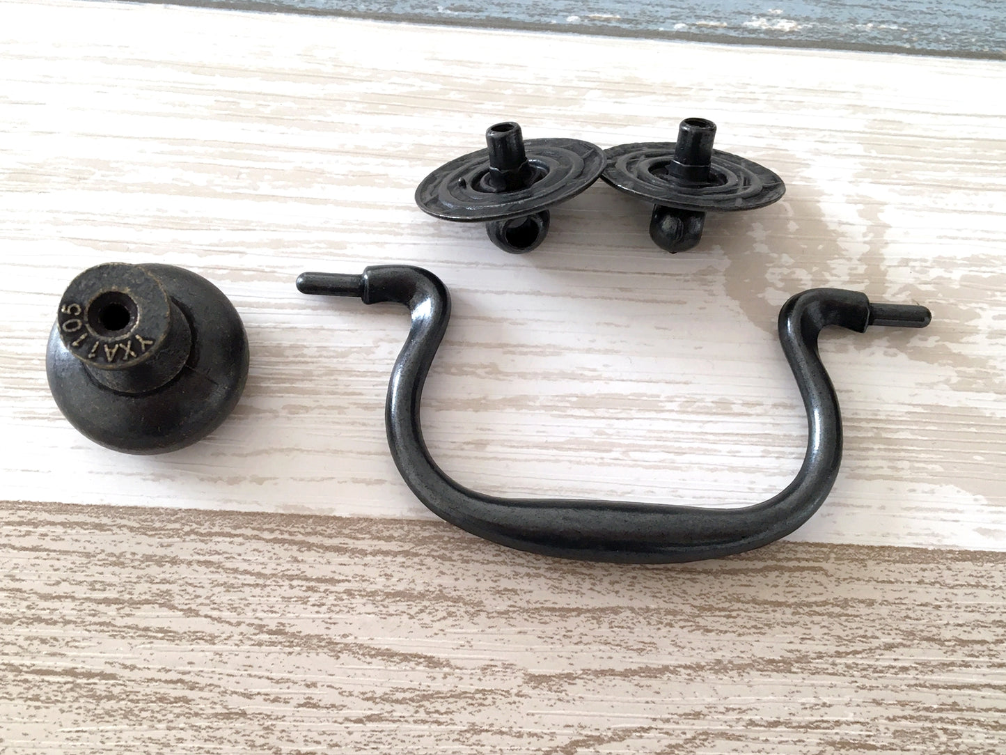 3.5" Centers Vintage Style Drop Drawer Pull & Knob - Antique Black
