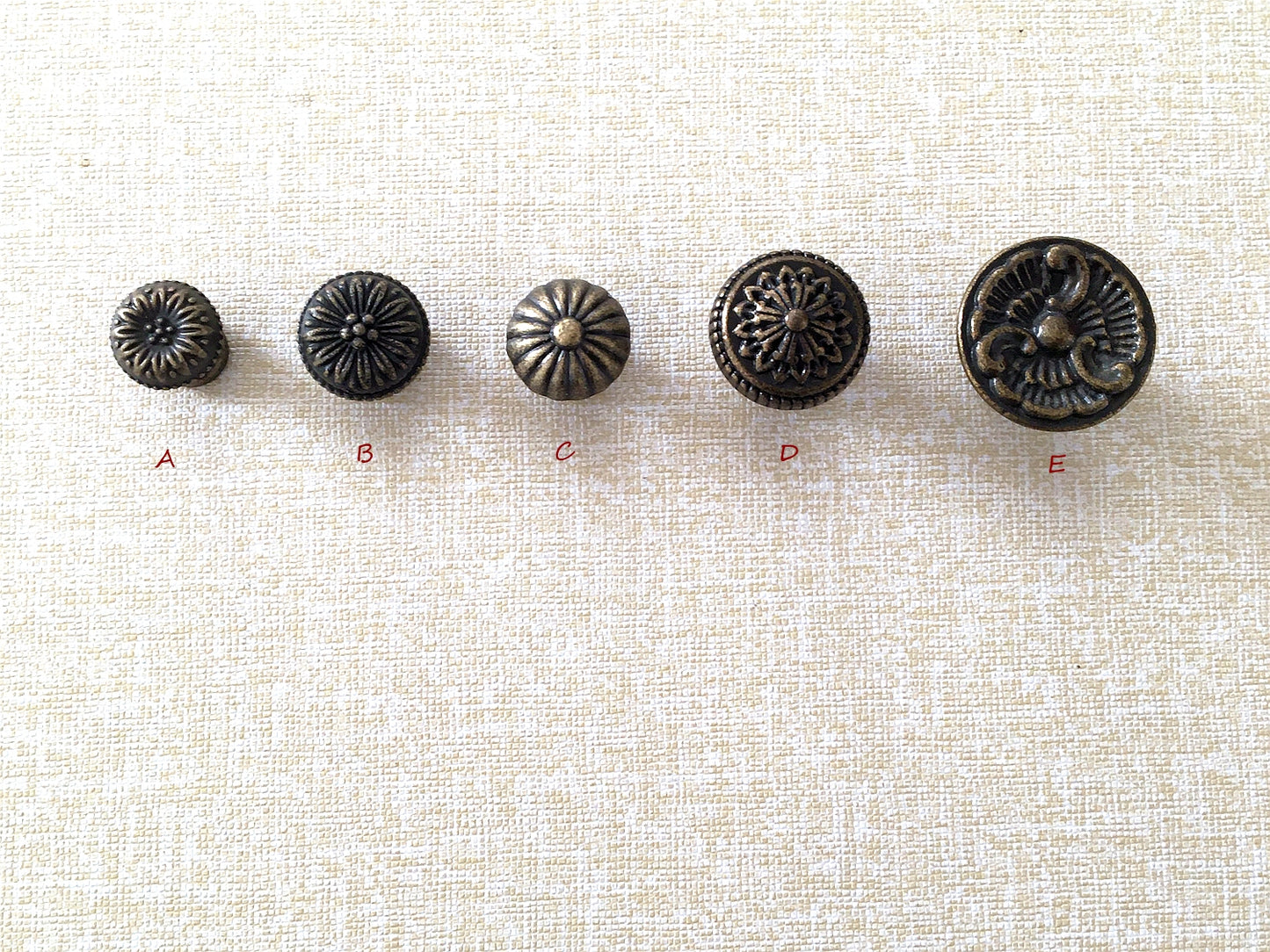 Vintage Look Drawer Knob, Cabinet Pulls Hardware, Antique Bronze