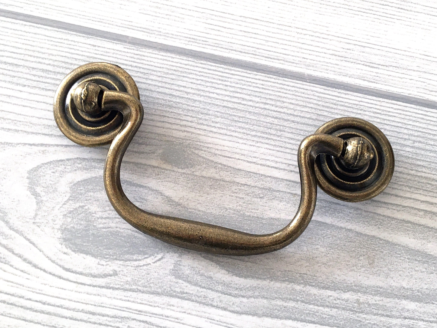 3.5" Swan-neck Drop Drawer Pull & Knob - Antique Bronze