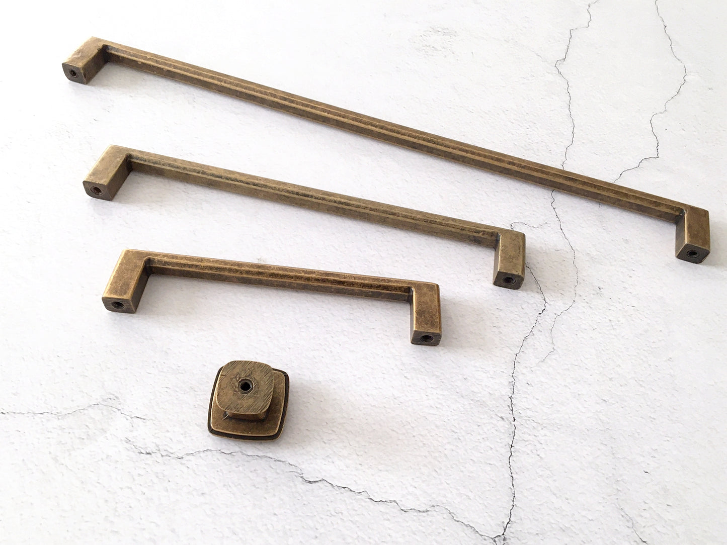 Antique Bronze Cabinet Square Bar Handle - Rustic Retro Hardware