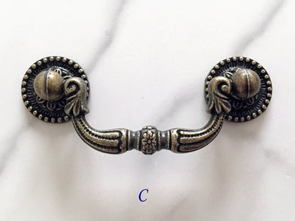 4 Zoll Schublade zieht Drop Griff Antik Bronze Vintage Stil Lynns Hardware
