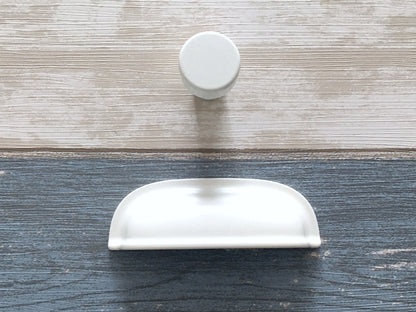 2.5" Cup Drawer Pull White, 64 mm Centers