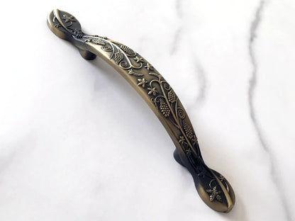 3" 76 mm Georgian Antique Bronze Drawer Pull, Flower Patterned Cabinet Knob