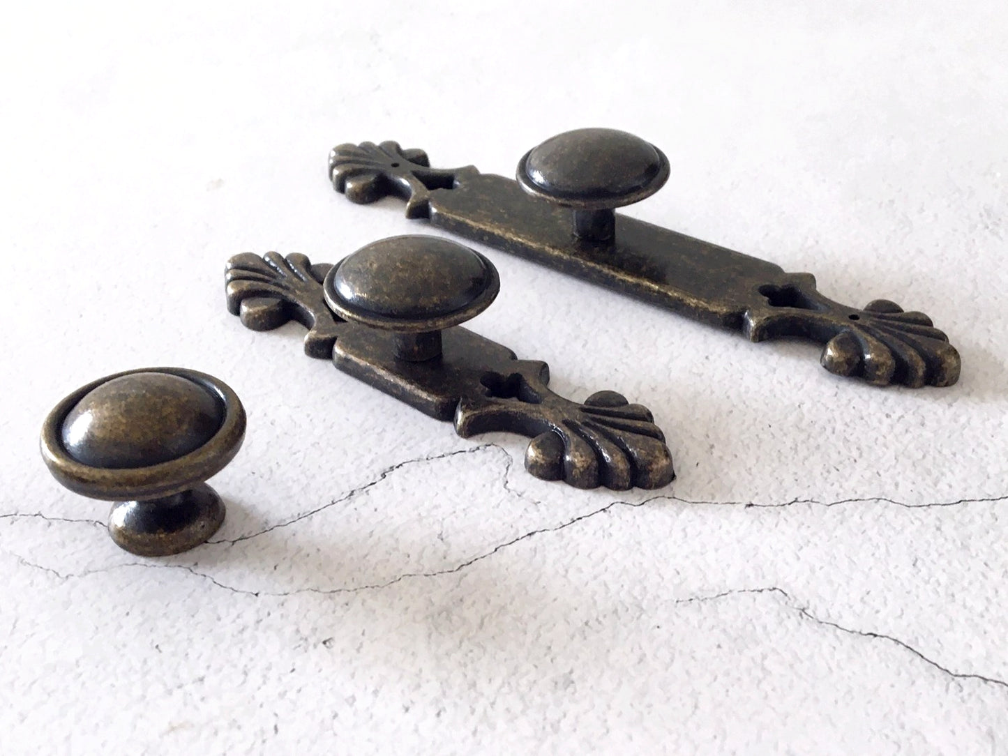 Drawer Knob with Back Plate, Antique Bronze Black, Retro Rustic Kitchen Hardware