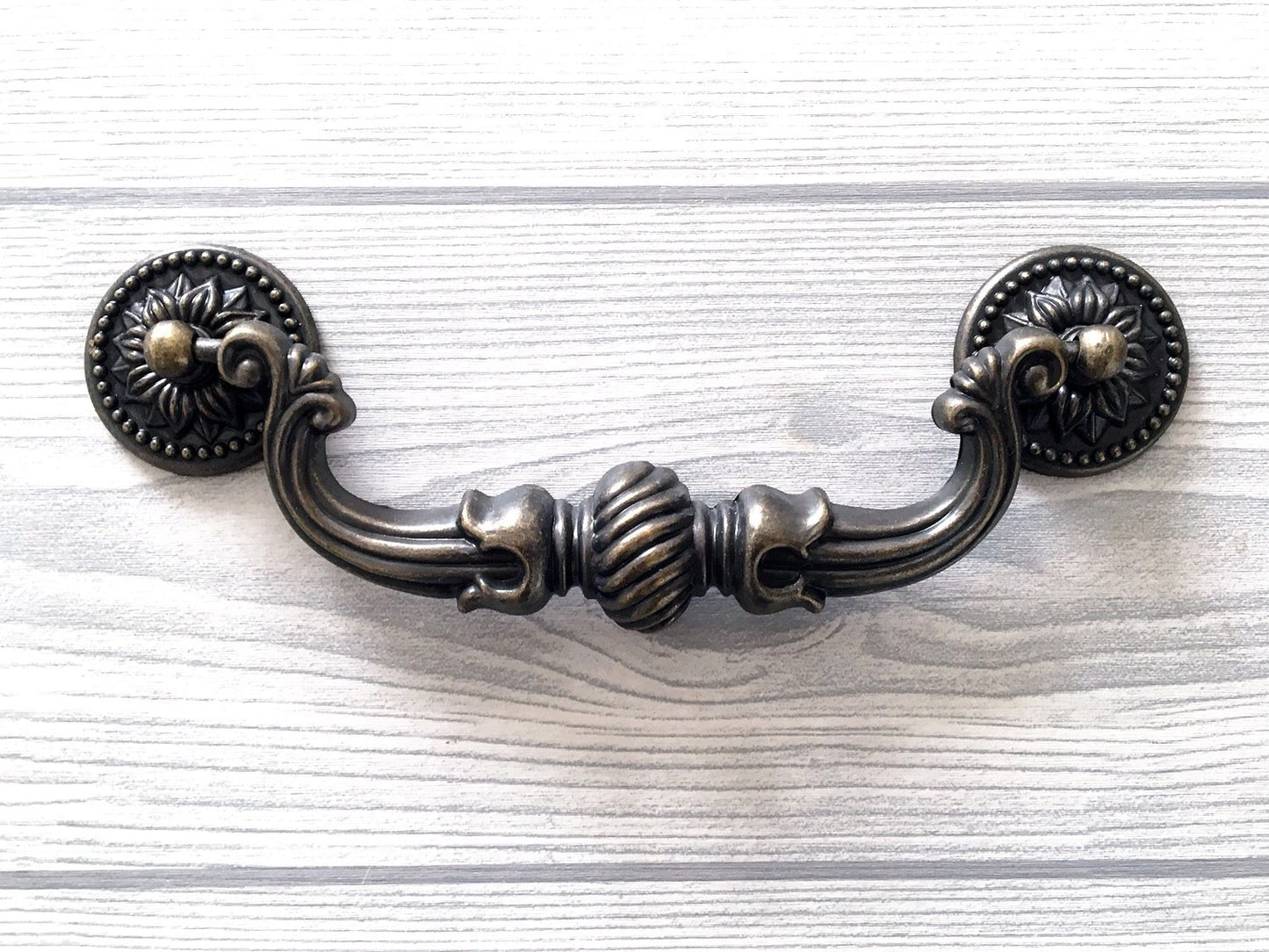 5.75" Vintage Style Swing Bail Drawer Pull, Antique Bronze/Black