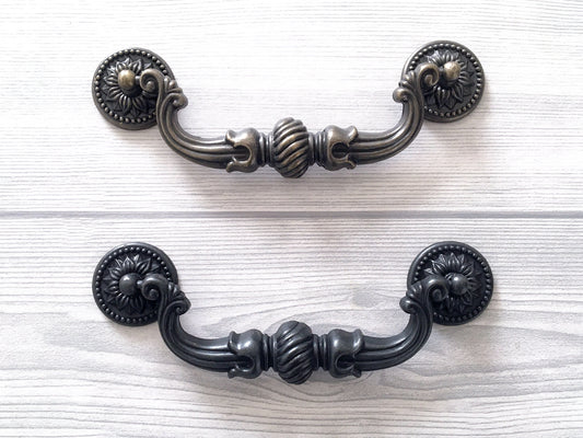 5.75" Vintage Style Swing Bail Drawer Pull, Antique Bronze/Black