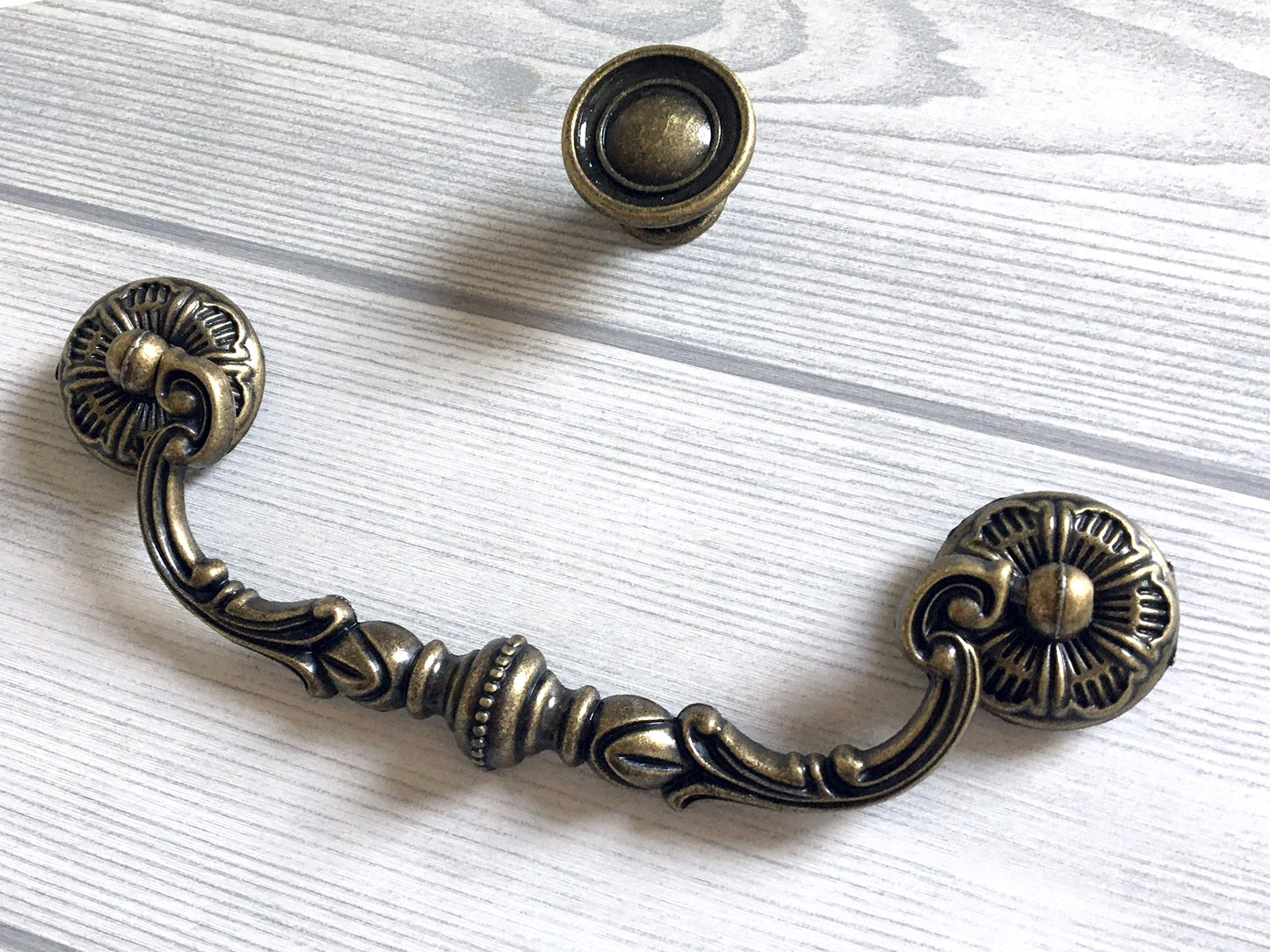 5.25" Antique Bronze Vintage Style Swing Bail Drawer Pull, Round Knob, Rustic Hardware