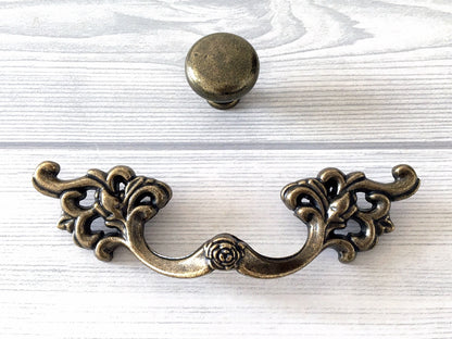 3.25" Vintage Floral Drawer Pull - Antique Bronze