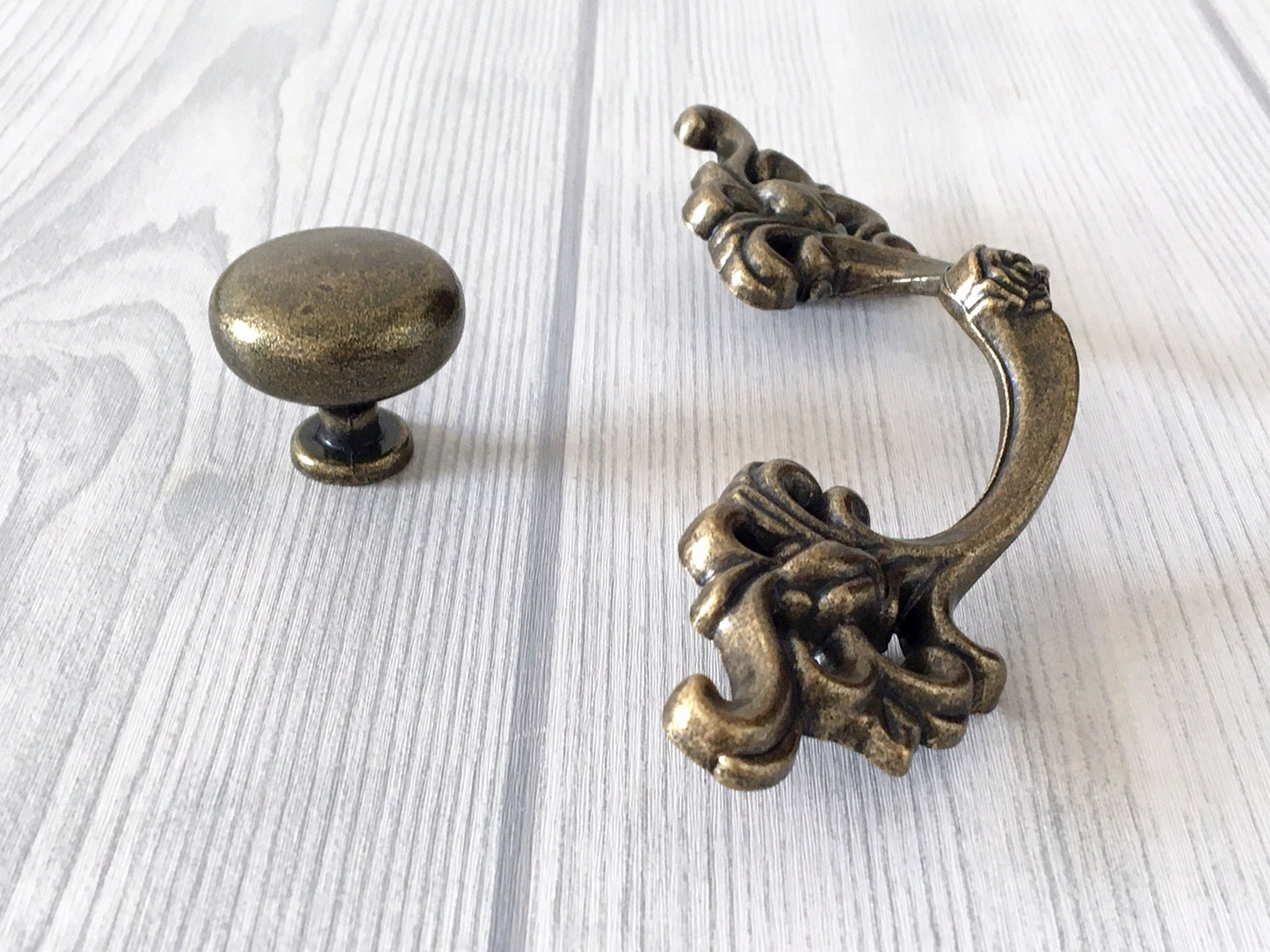 3.25" Vintage Floral Drawer Pull - Antique Bronze