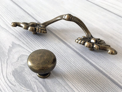 3.25" Vintage Floral Drawer Pull - Antique Bronze