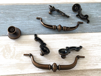 4.25" 4.75“ Vintage Swing Bail Drawer Pull - Antique Copper - LynnsHardware