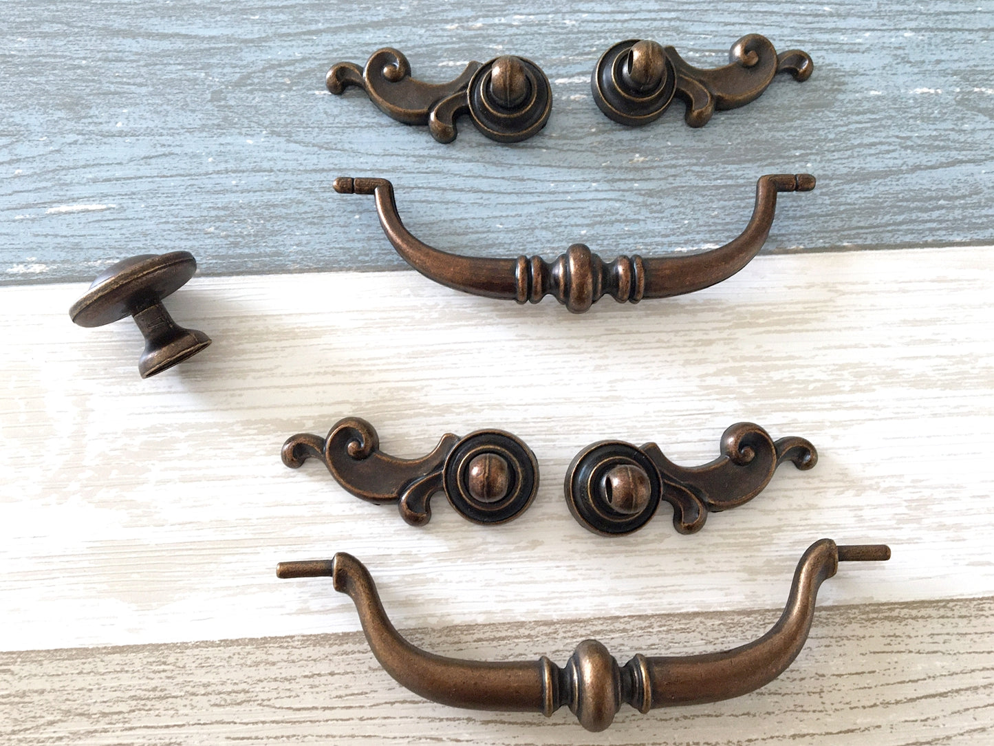 4.25" 4.75“ Vintage Swing Bail Drawer Pull - Antique Copper - LynnsHardware
