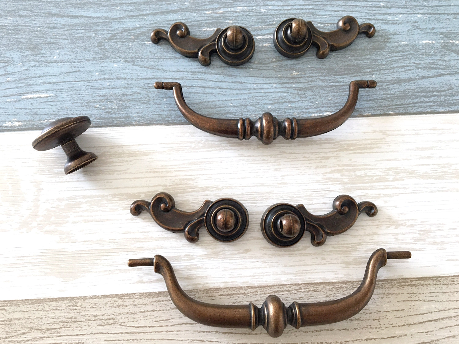 4.25" 4.75“ Vintage Swing Bail Drawer Pull - Antique Copper - LynnsHardware