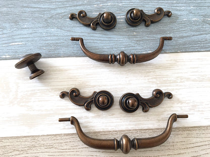 4.25" 4.75“ Vintage Swing Bail Drawer Pull - Antique Copper - LynnsHardware