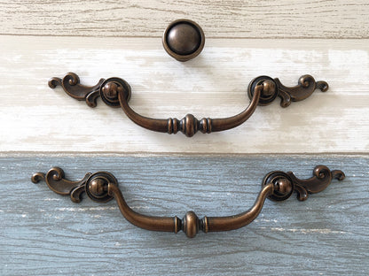 4.25" 4.75“ Vintage Swing Bail Drawer Pull - Antique Copper - LynnsHardware