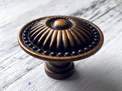 2.5" 3.75" Leafy Drawer Pull Handles, Antique Brass Copper, French Provincial Hardware 64 96 mm