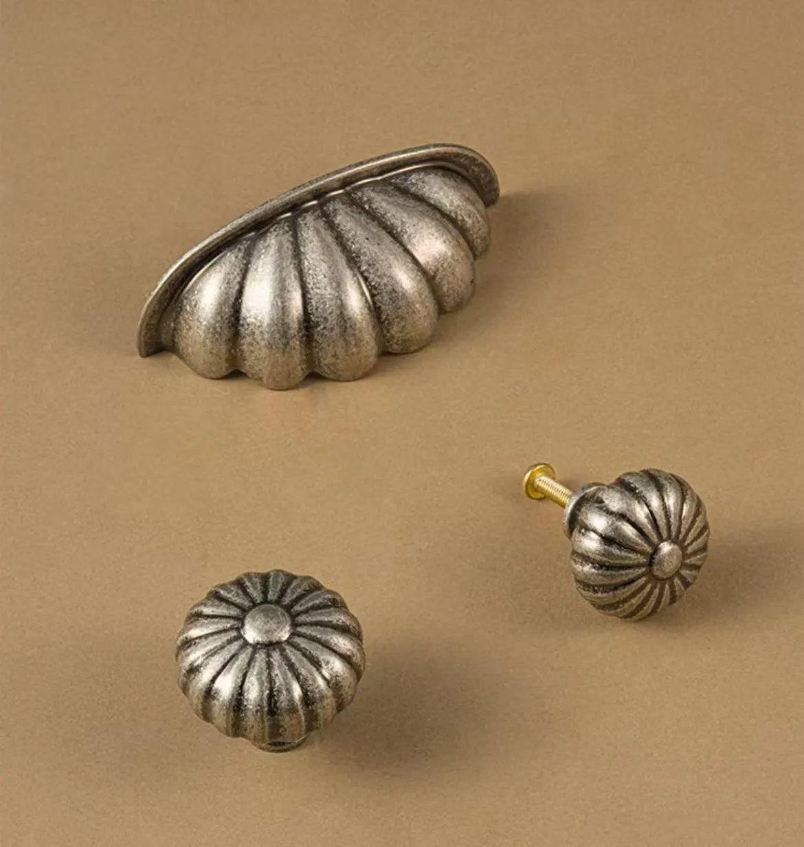 Scalloped Hooded Drawer Pulls 2-1/2 inches