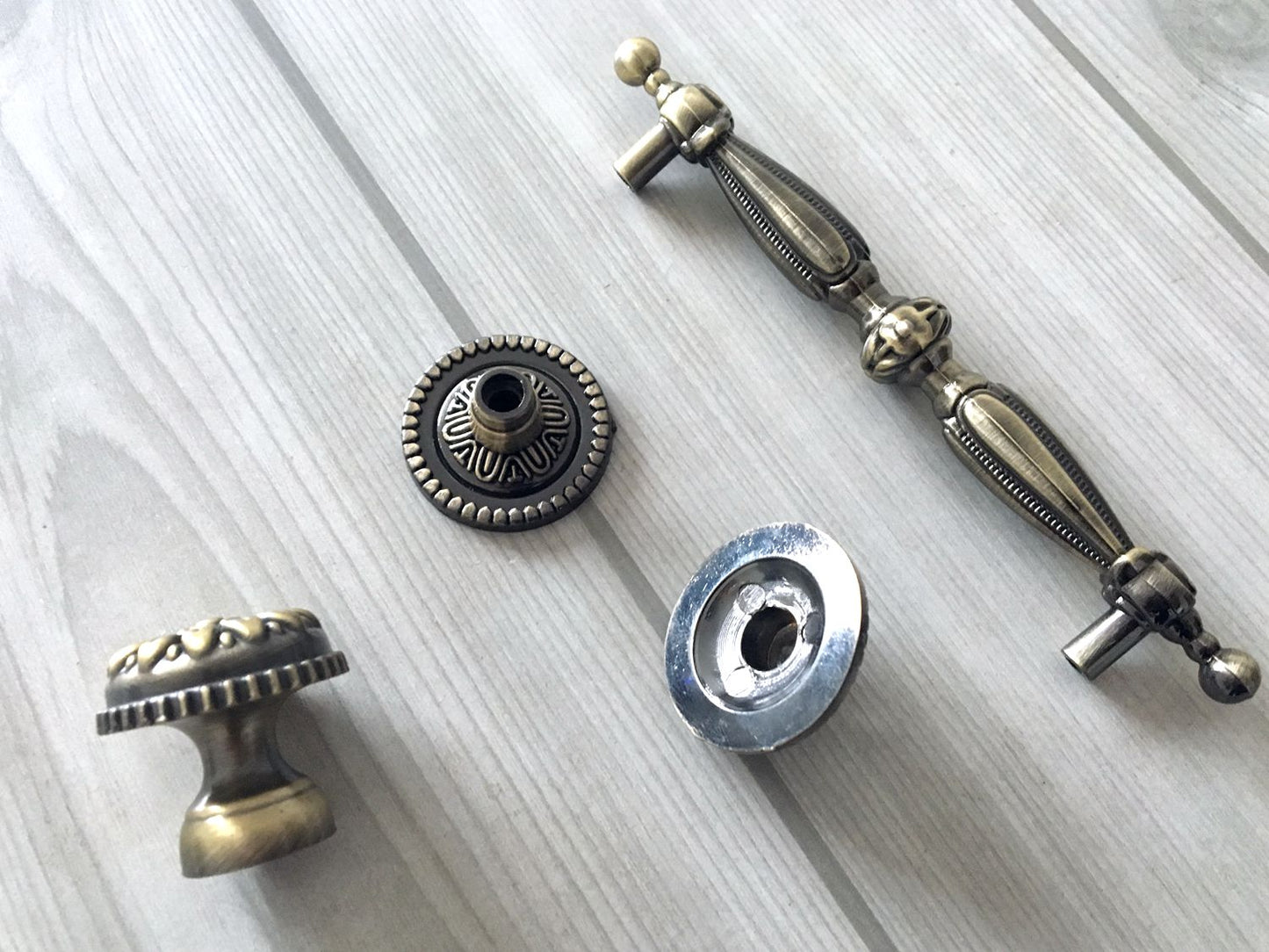 Antique Bronze Georgian Cabinet Pull - 2.5" 3.75" 5"