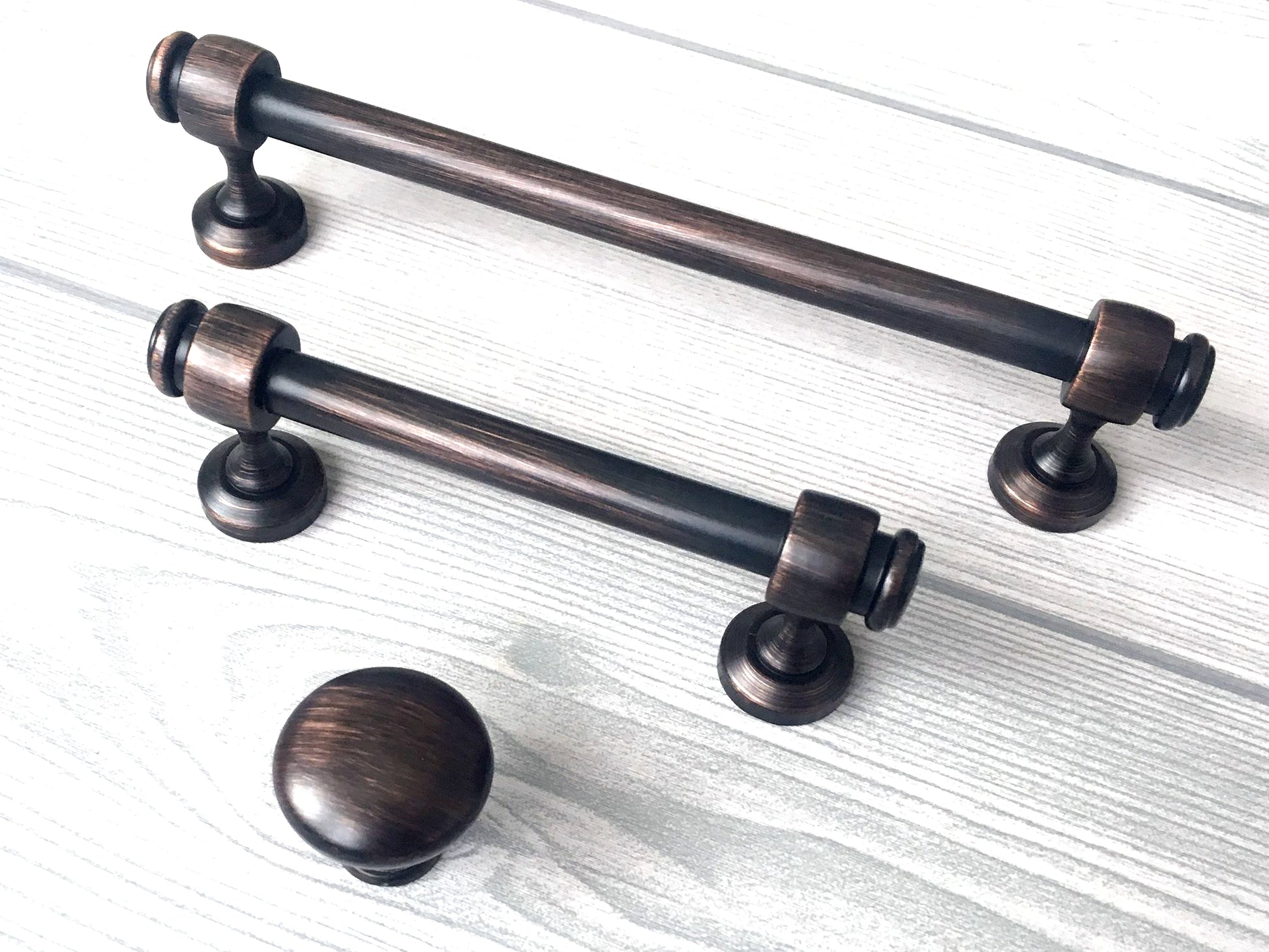 3.5" 6" Centers Oil Rubbed Bronze Cabinet Bar Pull - LynnsHardware