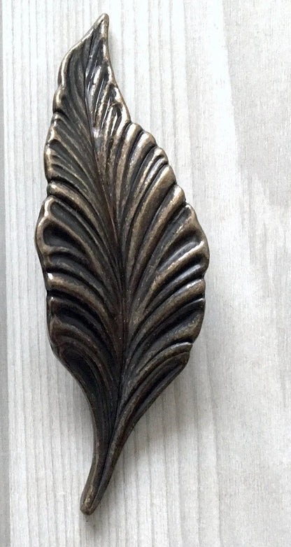 1.25" Vintage Style Leafy Drawer Pull Handles, Left Right Pair