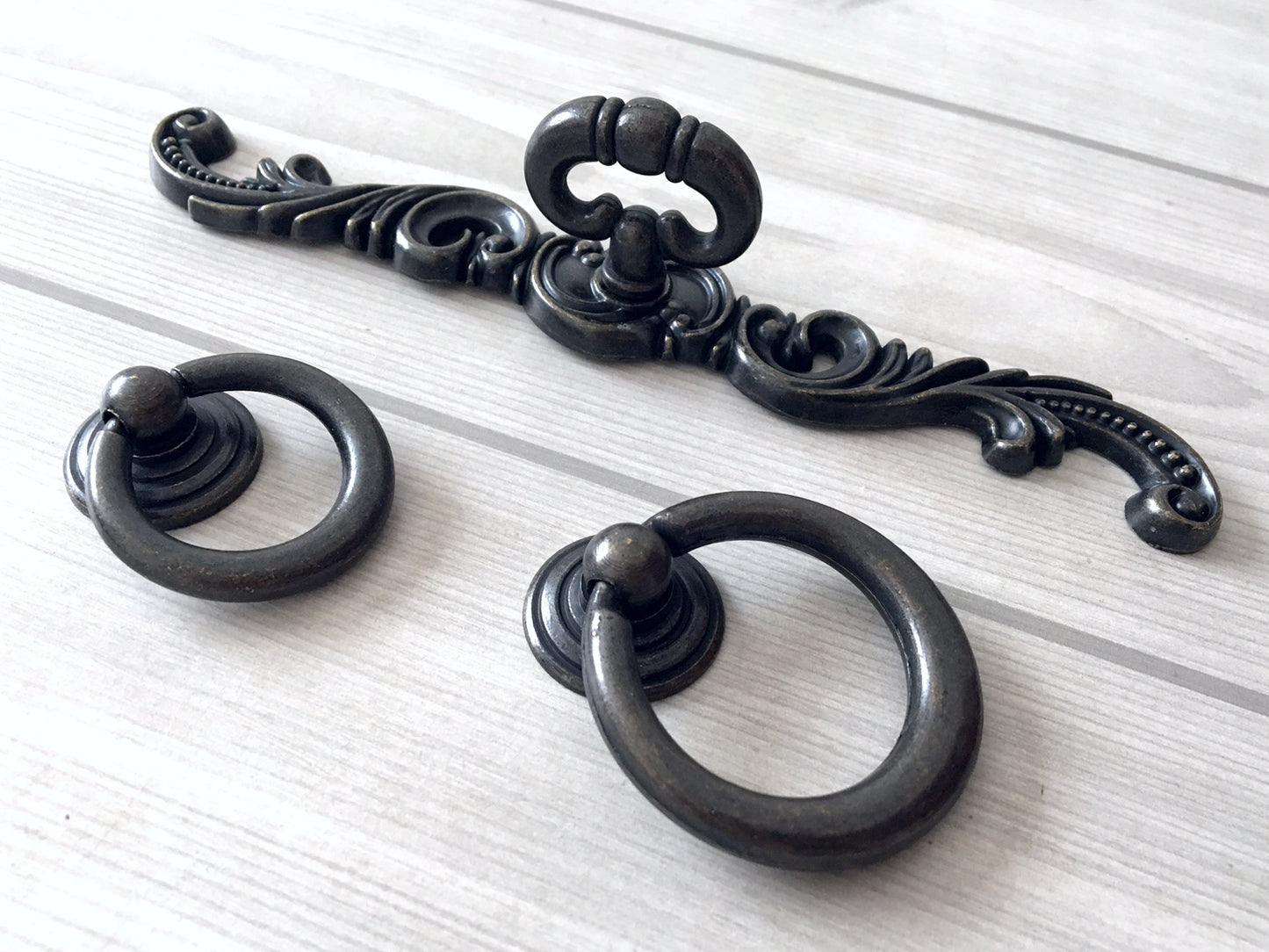 Dark Antique Bronze Ring Knobs