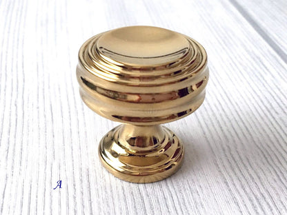 Schrankgriffe und Schubladengriffe aus poliertem Goldmessing | Lynns Hardware
