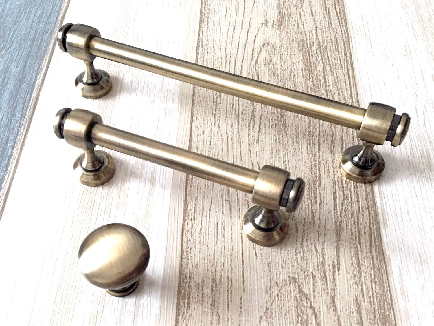 3.5" 6" Centers Cabinet Bar Handles in Brushed Bronze