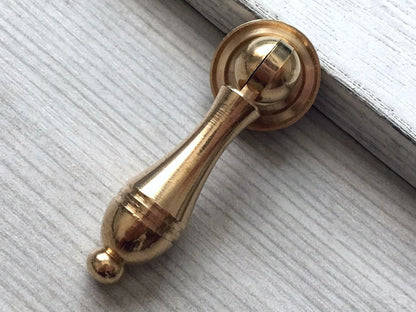 Gold door handle 