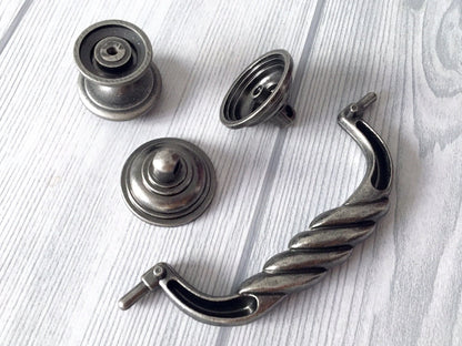 4 1/2" Schubladengriffe Antik Schwarz Silber Zinn Tropfengriff Bail Kommode Pulls Rustikale Schrankgriffe Griff Lynns Hardware 114 mm 4,5"