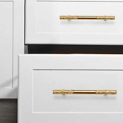 Poignées de tiroir en or poli Poignées d'armoire de cuisine luxueuses avec motif en relief