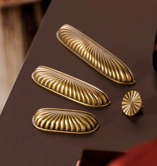 Poignée de tiroir en bronze antique avec trous de 2,5", 2 1/2", 3", 5".